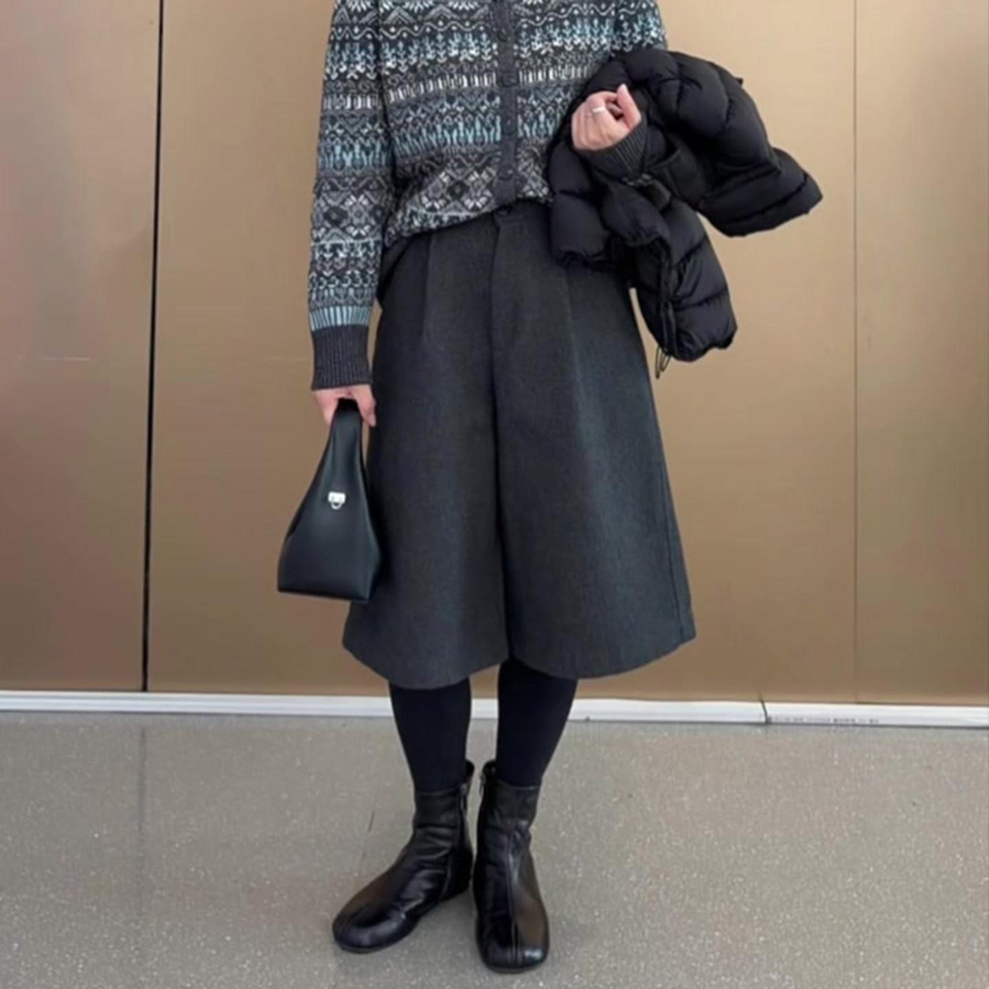 

Gray Woolen High-Waisted A-Line Wide-Leg Bootcut Pants for Women - Spring/Autumn Slimming Loose Fit for Plus Size 2XL