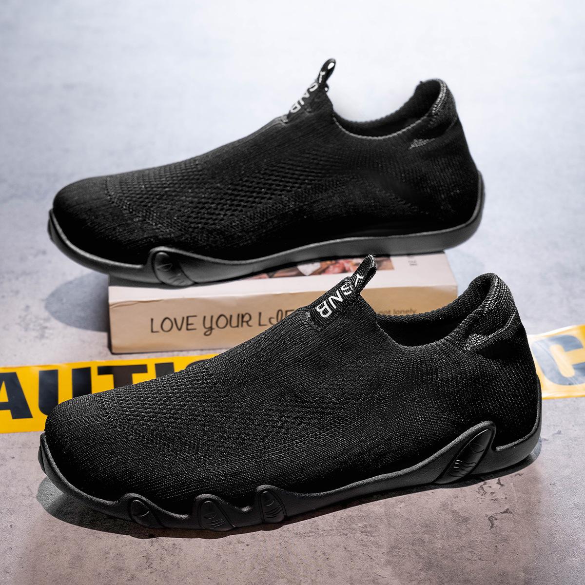 

Men s breathable fly-woven casual mesh shoes trend one-pedal student sports shoes men s shoes 2025 spring new 44