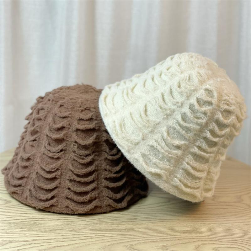 Autumn and Winter Korean Style Versatile and Fashionable Ear Protection Basin Hat with Small Holes Showing Face To Keep Ears Warm