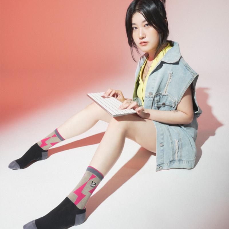 

SoxOverWhatever Aesthetic Alternative Gray/Black [S] Quarter S(220-250mm)