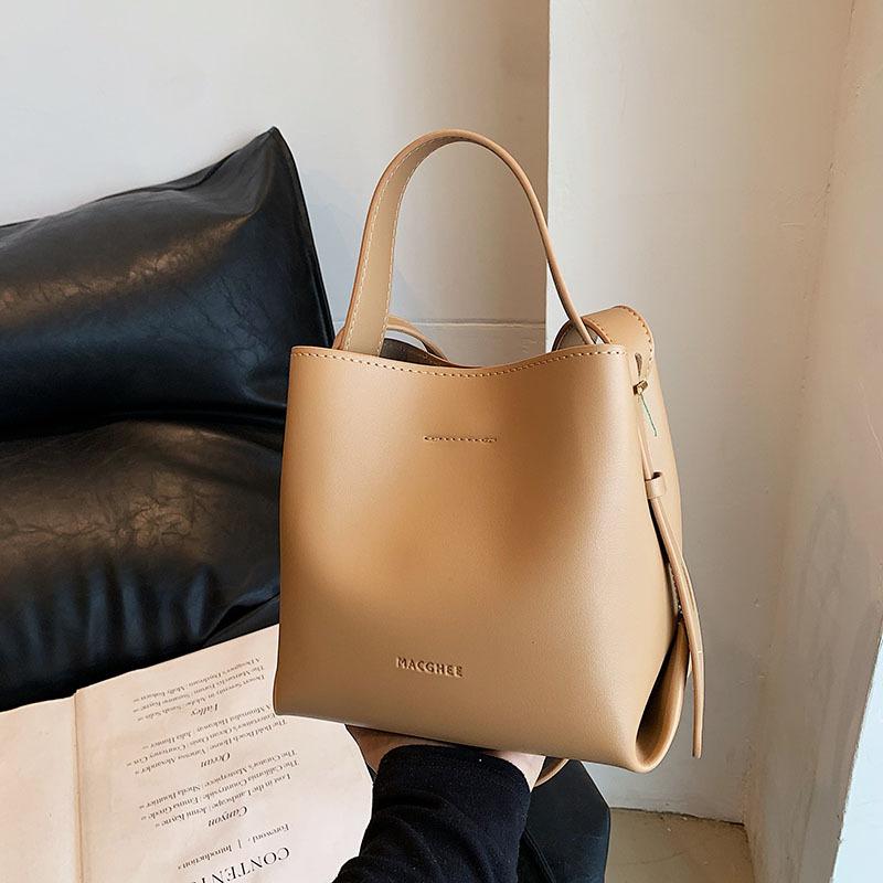 Retro Handbag Women's Bag 2025 New Trendy Korean Bucket Bag Niche Versatile Large-capacity Shoulder Messenger Bag