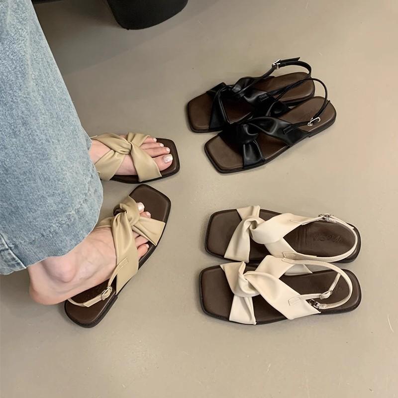 French Retro Flat Sandals Female 2025 Summer New Fairy Style with Skirt Roman Shoes with Beach Shoes