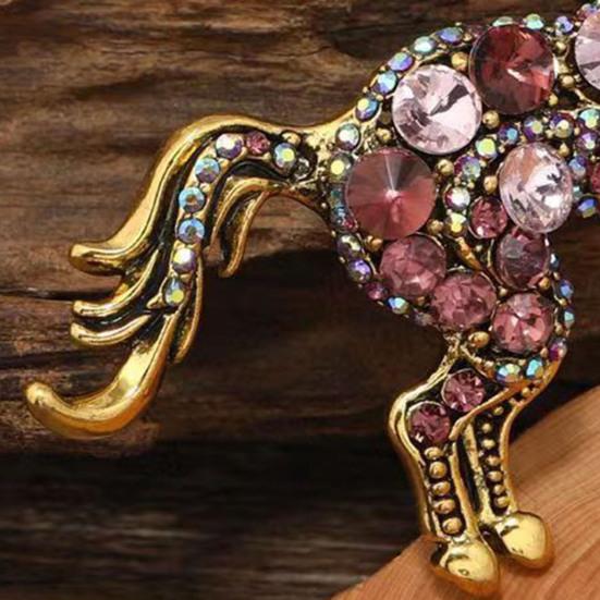 Broche Style Rétro Strass Étincelants Incrustés Design Cheval Broche Épinglette Revers de Col de Costume Badge Accessoire Élégant