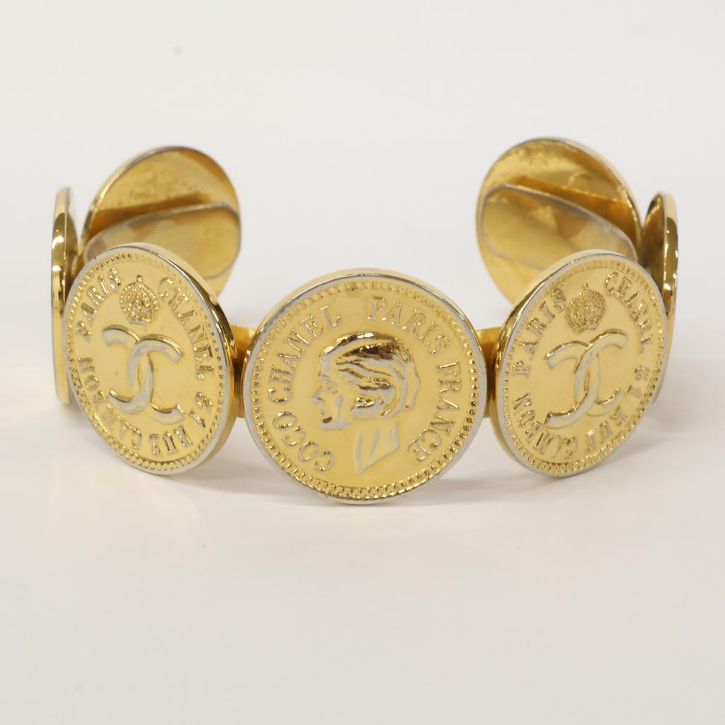 CHANEL 7P coin Bangle Gold colorUsed