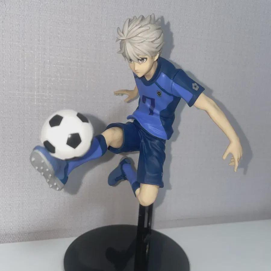 

Blue Rock Nagi Figures Sell