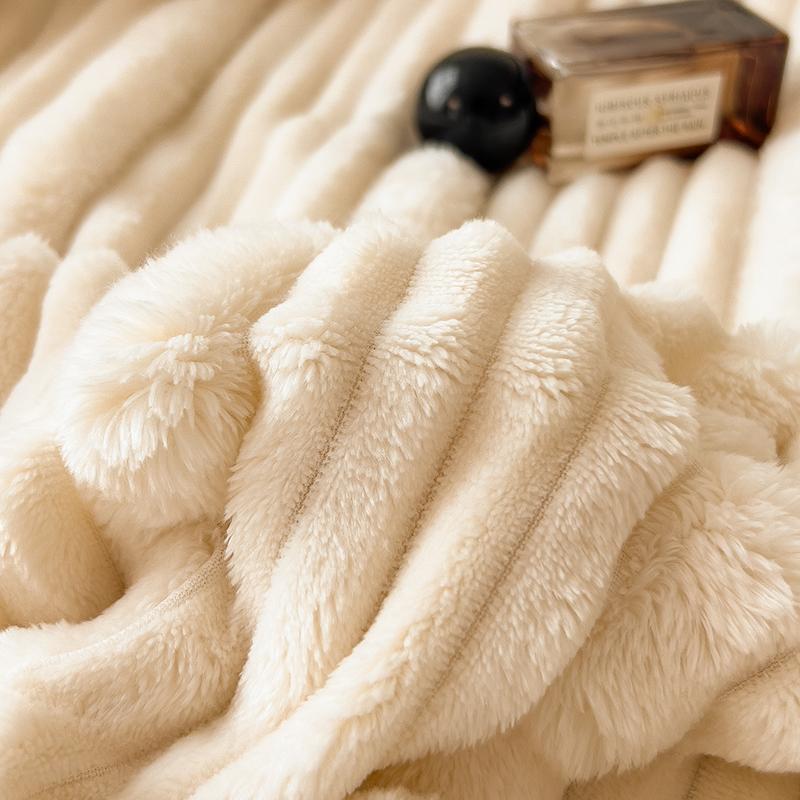 Imitation Rabbit Plush Striped Keep Warm Sofa Blanket Autumn Winter Warmth Bed Blankets Soft Fluffy Napping Shawl Blanket Queen