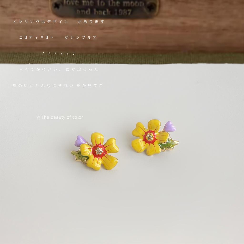 Oil painting enamel drip glaze flower stud earrings French sweet literary pastoral contrast color design spring and summer ear jewelry