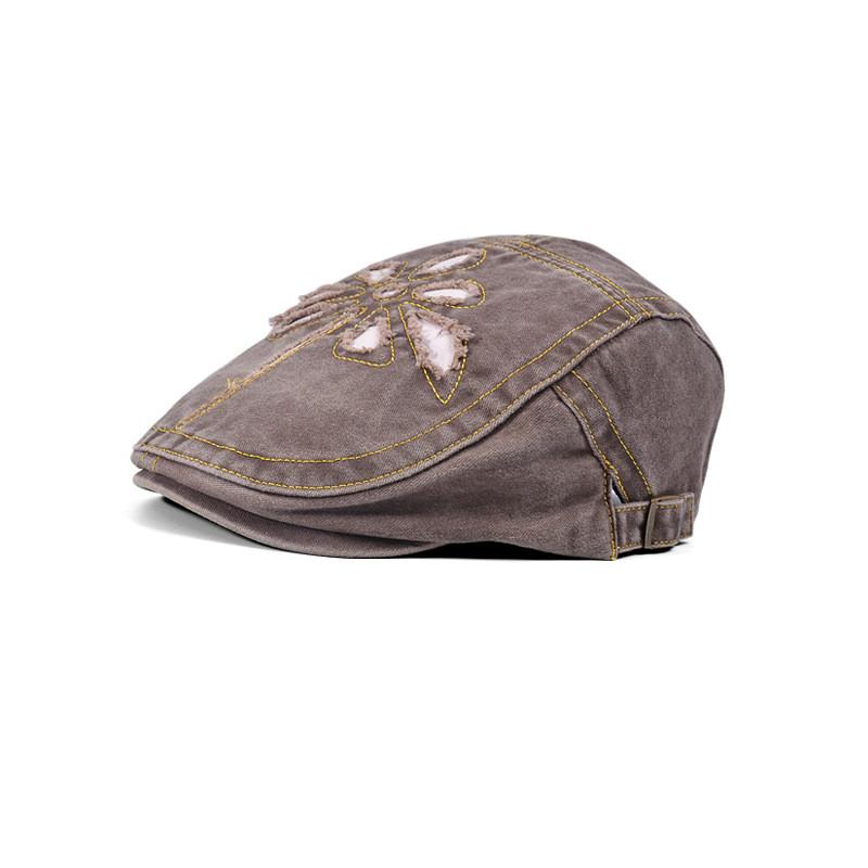 British Vintage Denim Beret With Floral Embellishments For Spring And Summer Fashion