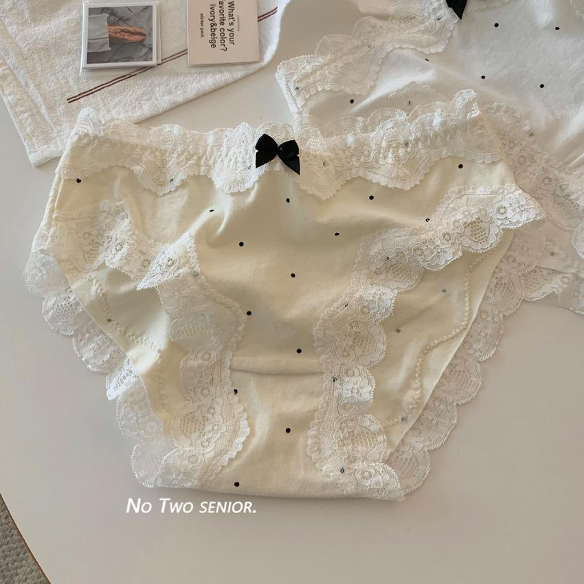 Ladies Spring and Autumn Vintage Lace Bow Pure Cotton Triangle Briefs