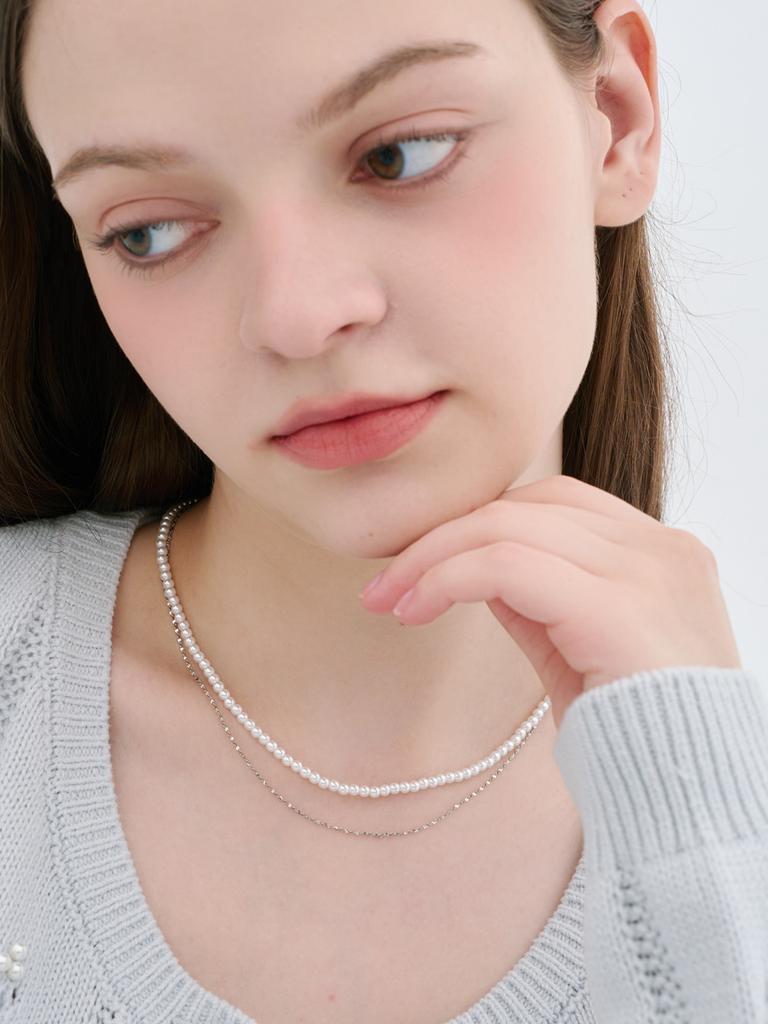 L'Ombrillant Layered Pearl Surgical Steel Chain Necklace