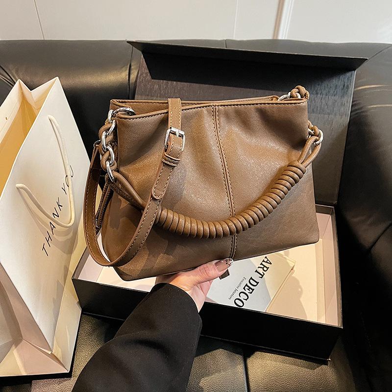 Retro Bag Women's Large Capacity 2025 New Autumn and Winter Versatile Casual Messenger Bag Portable Work Commuter Tote Bag