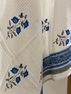 Weiches Baumwollhandtuch mit Blockdruck (60-30 Zoll)