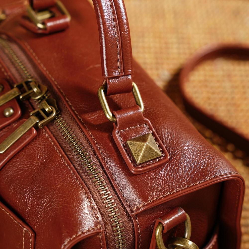 Trendy Fashion Versatile Commuter Messenger Bag Leather Niche Portable Pillow Bag