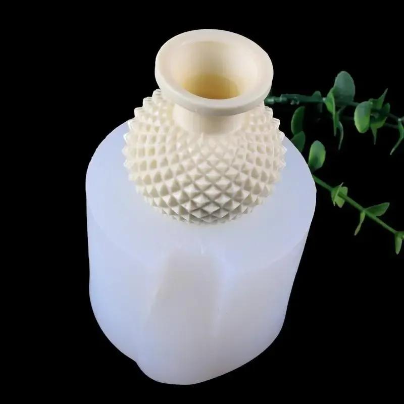 Creative New 3D Vase Crystal Mold DIY Car Scented Plaster Decoration Decorations Decoration Handmade Cake Decorations Mold