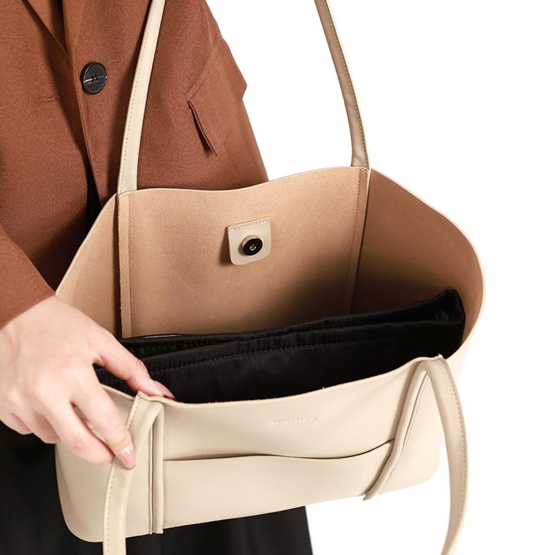 Women's Genuine Cowhide Leather Large Capacity Tote Bag Shoulder Handbag For Ladies Luxury Female Designer Wholesale Minimalist