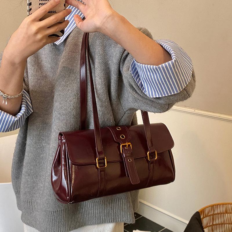2026 Cute Retro Leather Baguette Bag For Ladies Brown Glossy Shoulder Purse With Adjustable Buckle Strap Gifts For Women
