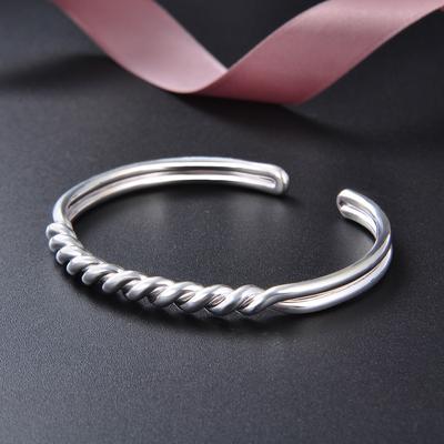 S990 Silver Bracelet Women Fried Dough Twists Niche Design Personality Versatile Silver Bracelet Fashion Temperament Silver Bracelet