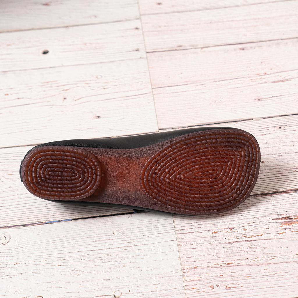 Women's Flat Round Toe Shoes for All Seasons, Soft Bottom Non-Slip Shallow Mouth, Simple and Fashionable Large Women's ShoesFlat Shoes