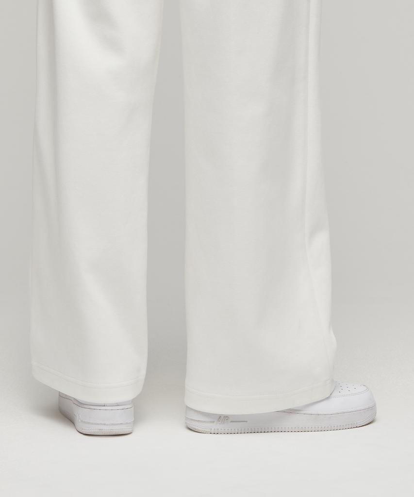 MUSINSA STANDARD WOMAN Women'S Double Knit Two-Tuck Wide Lounge Sweatpants [Cream]