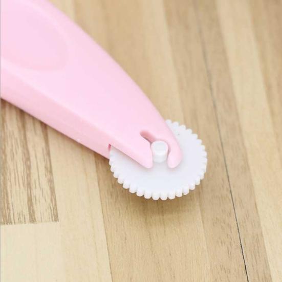 Fondant Cake Embosser 4-Wheel Sugar Craft Paste Cutter Icing Stitching DIY Tool