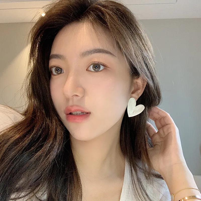 White Color Big Heart Stud Earrings for Women Girl Korean Love Drop Glaze Aesthetic Daily Life Minimalist Earring Jewelry