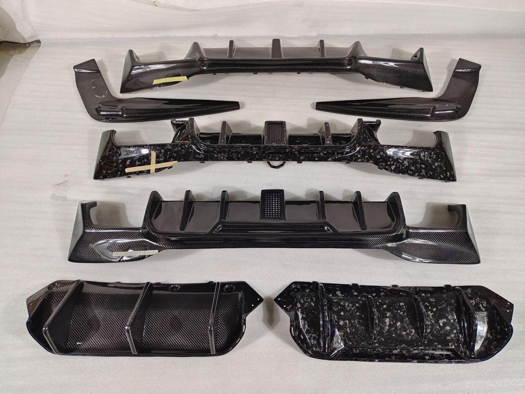 BMW F90 M5 Dry Carbon Fiber Rear Diffuser