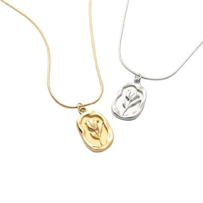 Tulips Rose Pendant Necklace Embossed Flower Charm Neckchain Adjustable Clavicle Chain Accessories for Everyday Wear