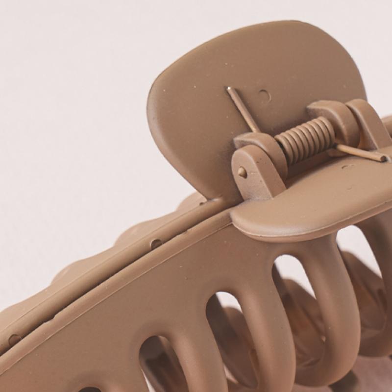 Daiso Matte Clip Brown