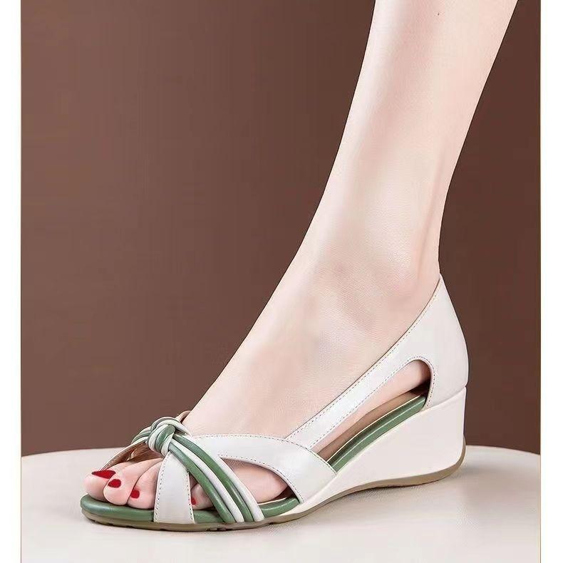 Spring Summer New Women's Shoes Simple Hollow Breathable Fish Mouth Exposed Slipping Slope Heel Spliced Women's Elegant Sandals