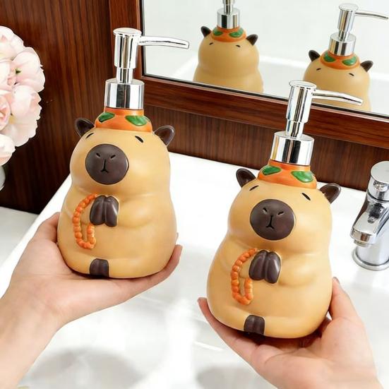Kartonový dávkovač mýdla kapybara, plnitelná láhev s pumpičkou na mýdlo na ruce, šampon, sprchový gel, čisticí prostředek na obličej, prázdná láhev do koupelny