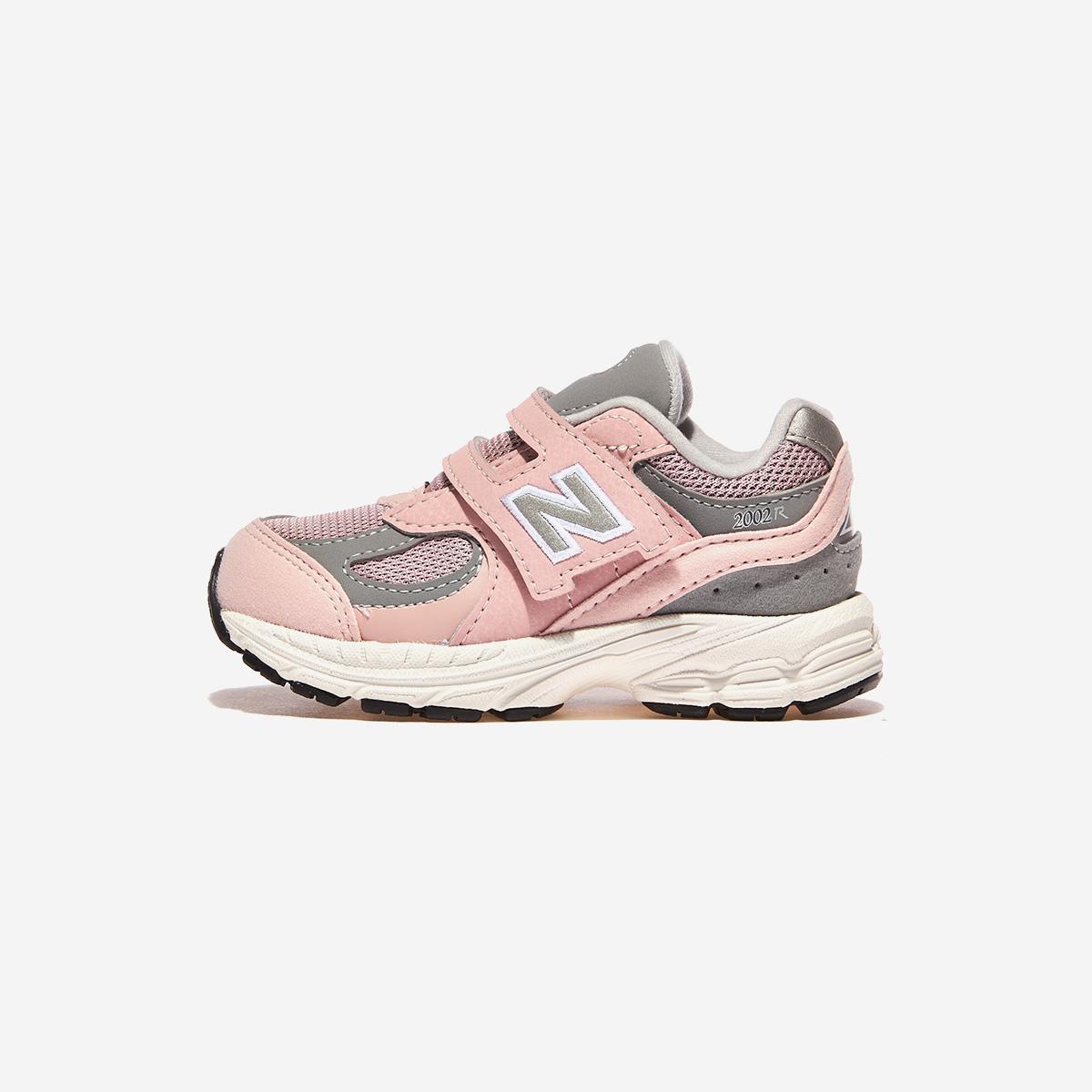 

[New Balance] IV2002FC, IV2002FC, 1010103966, Popular Korean Shoes 160