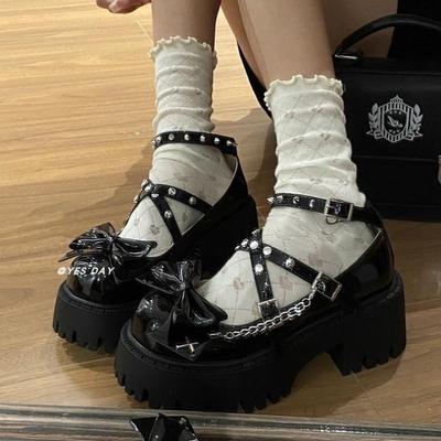 Punkstil Lolita Skor Trendig Nitdesign Lågskurna Läderskor för Kvinnor Sommar Ros Tjock Sula Höga Enkla Skor