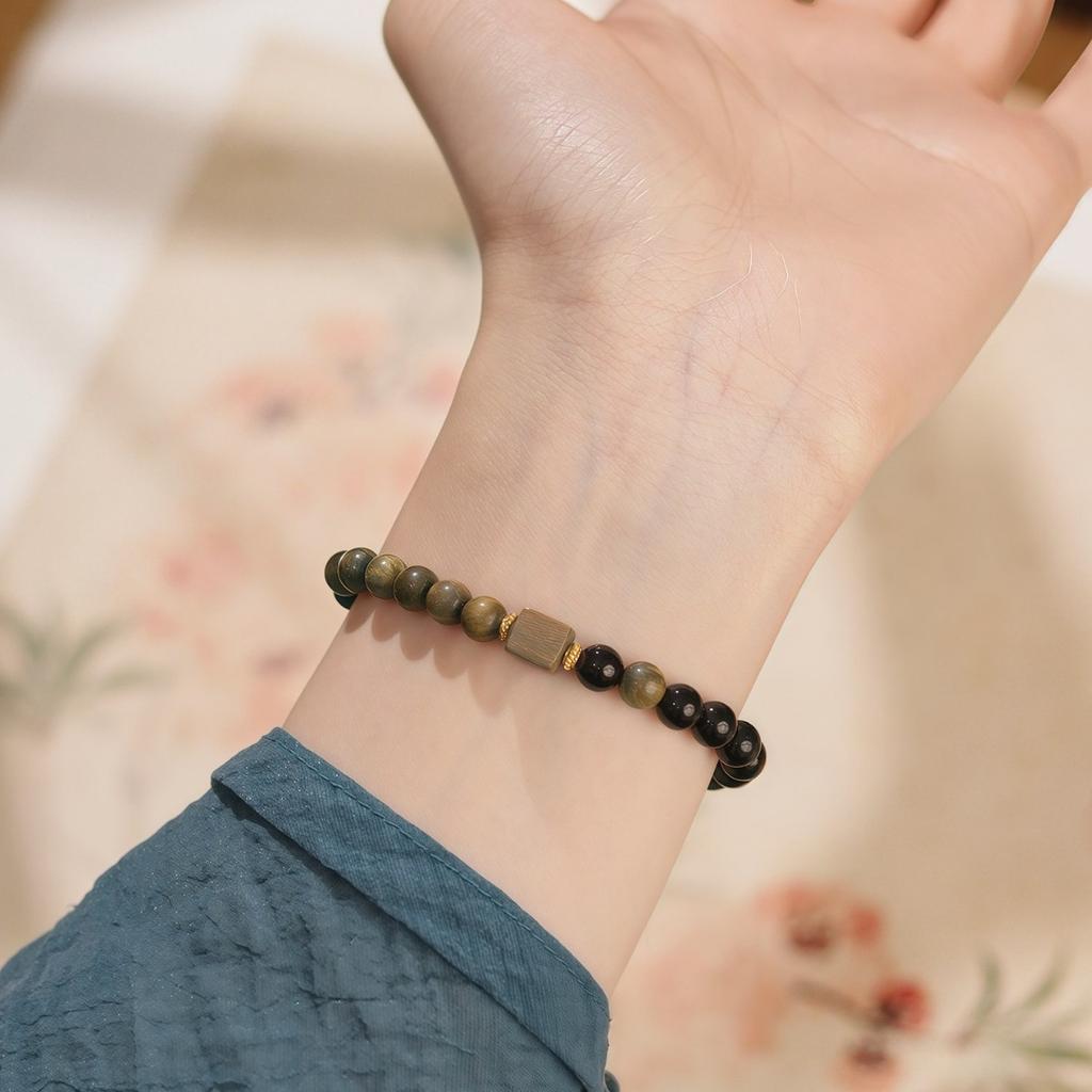 Mochanyunweiwan natural green sandalwood and obsidian jadeite bracelet for men and women, a light luxury niche exquisite beaded bracelet
