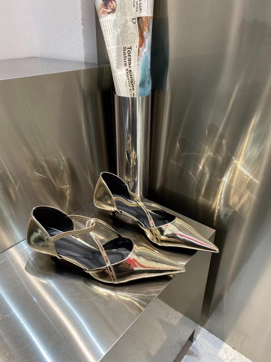 

мода остроносые женские босоножки 2024 Новые поступления модные тонкие туфли на среднем каблуке золотые серебряные туфли-лодочки для вечеринок с перекрестными ремешками сексуальные босоножки 2024 Новости 7.5 золотой