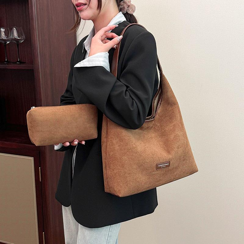 Casual large-capacity bag women's new summer popular simple shoulder underarm bag fashionable bucket bag