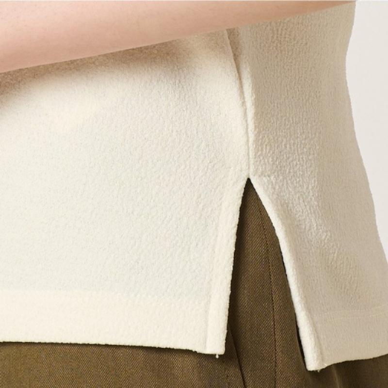 BCBG LeTTering Embroidered T shirT B4m3x408