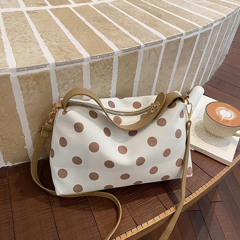 Compact and Stylish Polka Dot Single-shoulder Bag - A Niche Design for Single-shoulder Handbags