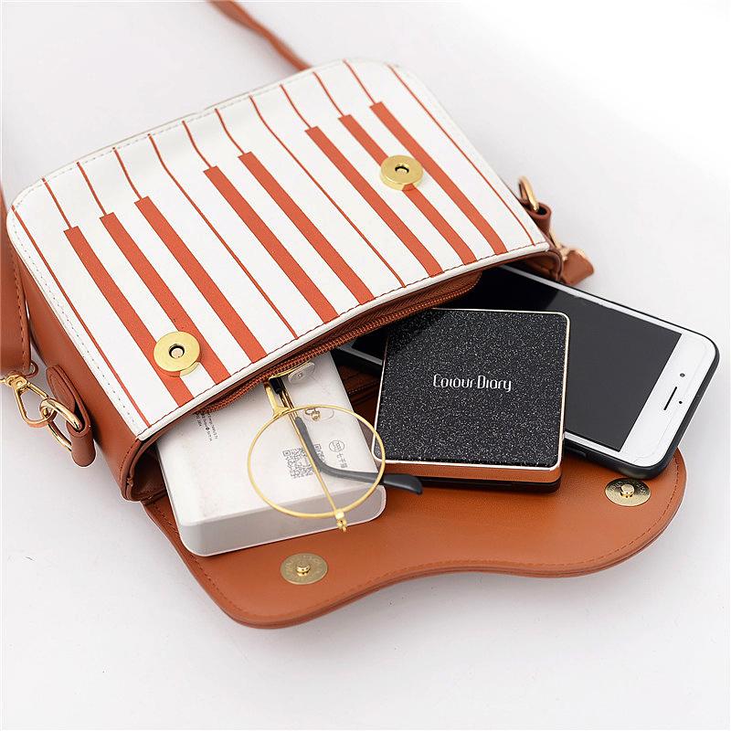Women's Fashiable Piano Crossbody Bag, Carto Theme, Anti-Fouling, Plaid Pattern, Lining, Edge Paint Details, Postman Style