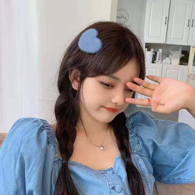 Duckbill Hair Clip Plush Heart Shape Hair Barrettes Plush Hair Ornament Non-slip