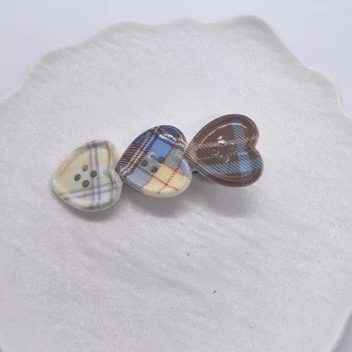 Süße Karomuster Liebe Knopf Haarspange Seitenpony Girly Niedlich Entenschnabel-Clip Haaraccessoires