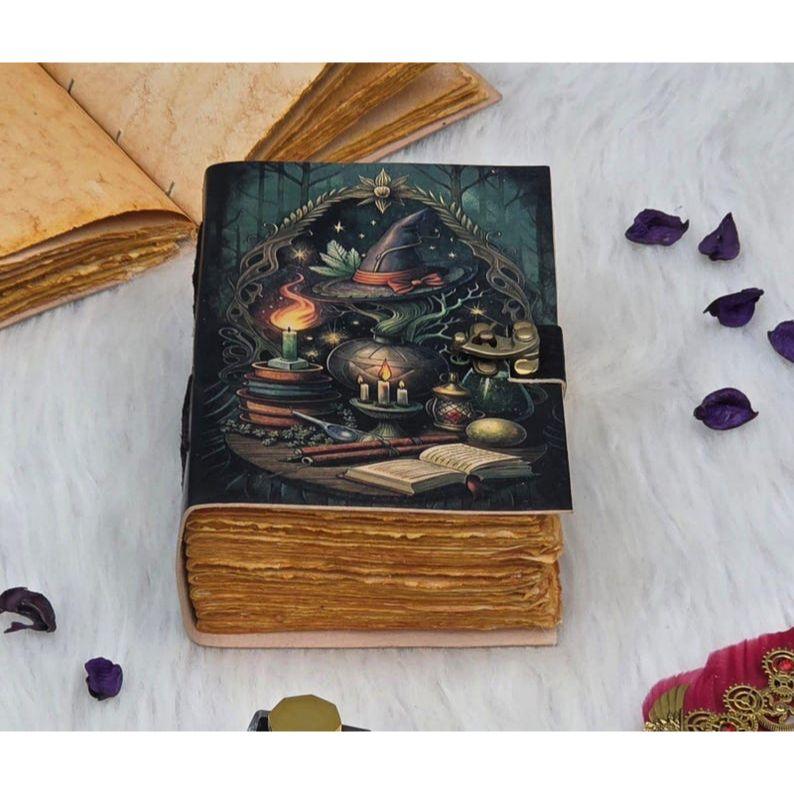 Witch’s Spellbook Journal | Vintage Handmade Magic Grimoire | Lockable Leather Bound Writing & Sketchbook