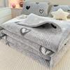 Zimní silný mléčný sametový přehoz na postel, tatami rohož s bavlněným kang přehozem, protiskluzová matrace, hřejivé prostěradlo z korálového sametu