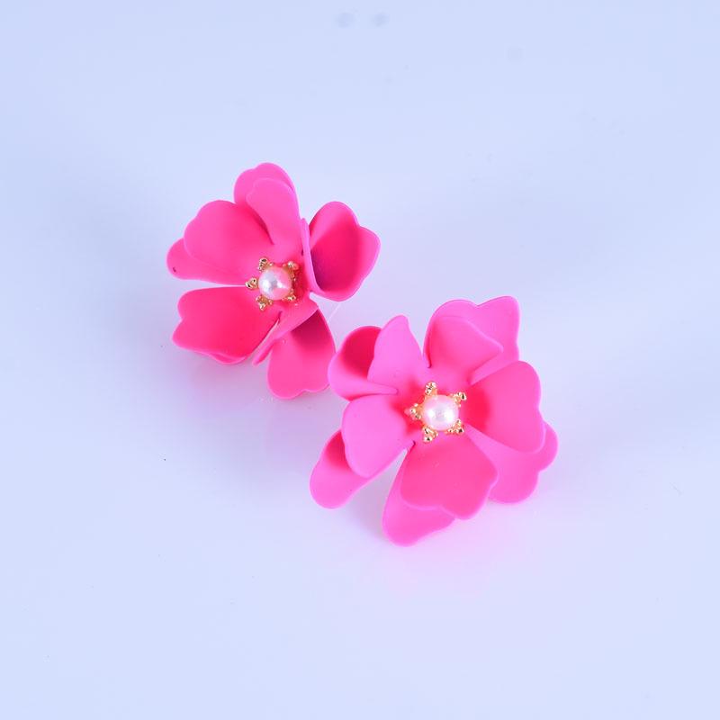Dreamy Summer Flower Pearl Earrings with Petal Stud