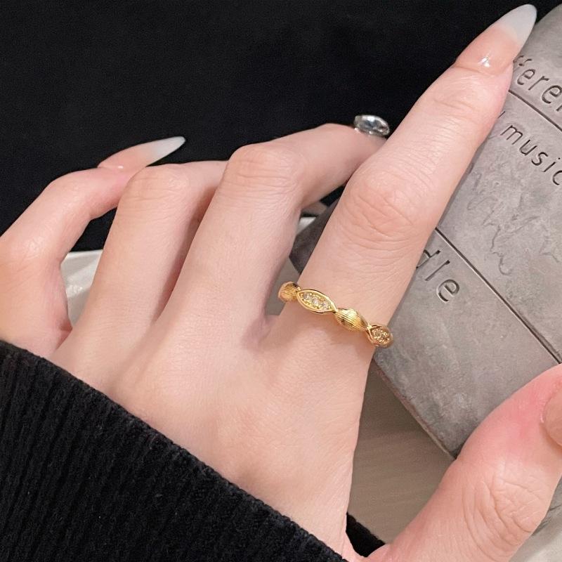 Vintage Luxury Medieval Brushed Woven Open Ring High-End Adjustable Zircon Personalized Ring Women