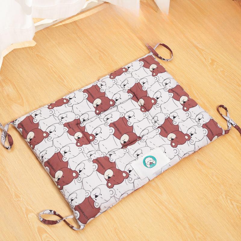 New Cartoon Pet Sleeping Mat Square Dog Mat Cat Nest Suitable for All Seasons and Not Removable and Washable
