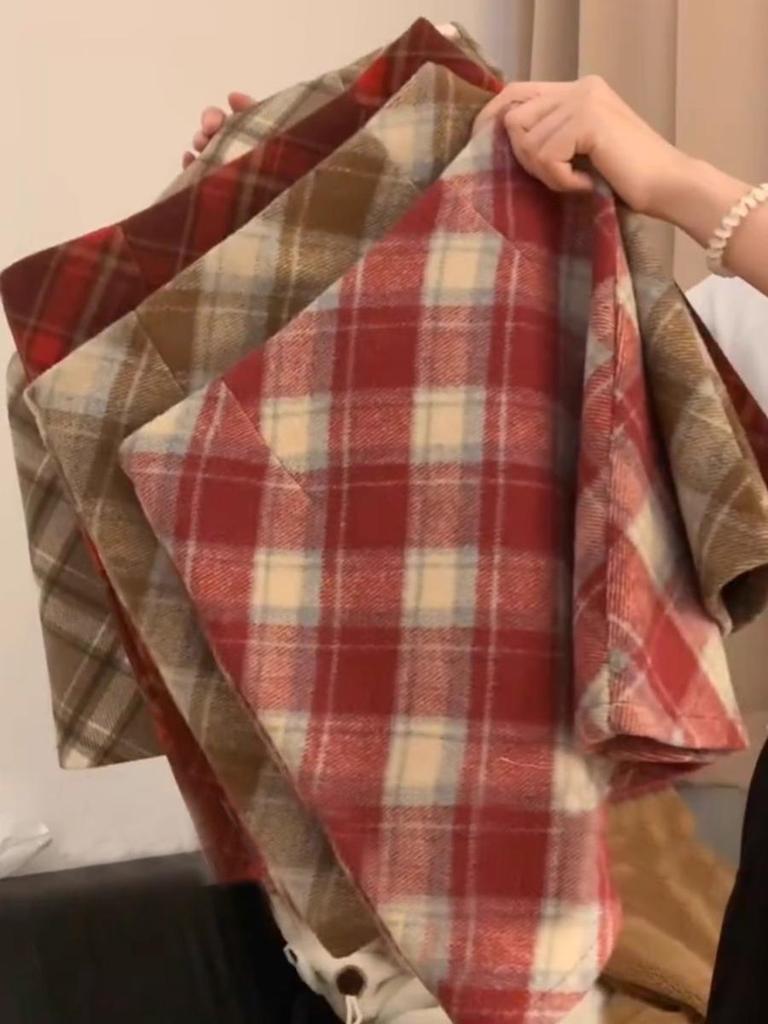 Women's High Waist Woolen Red Plaid A-Line Skirt - Hip-Hugging, Slimming, Autumn/Winter 2026