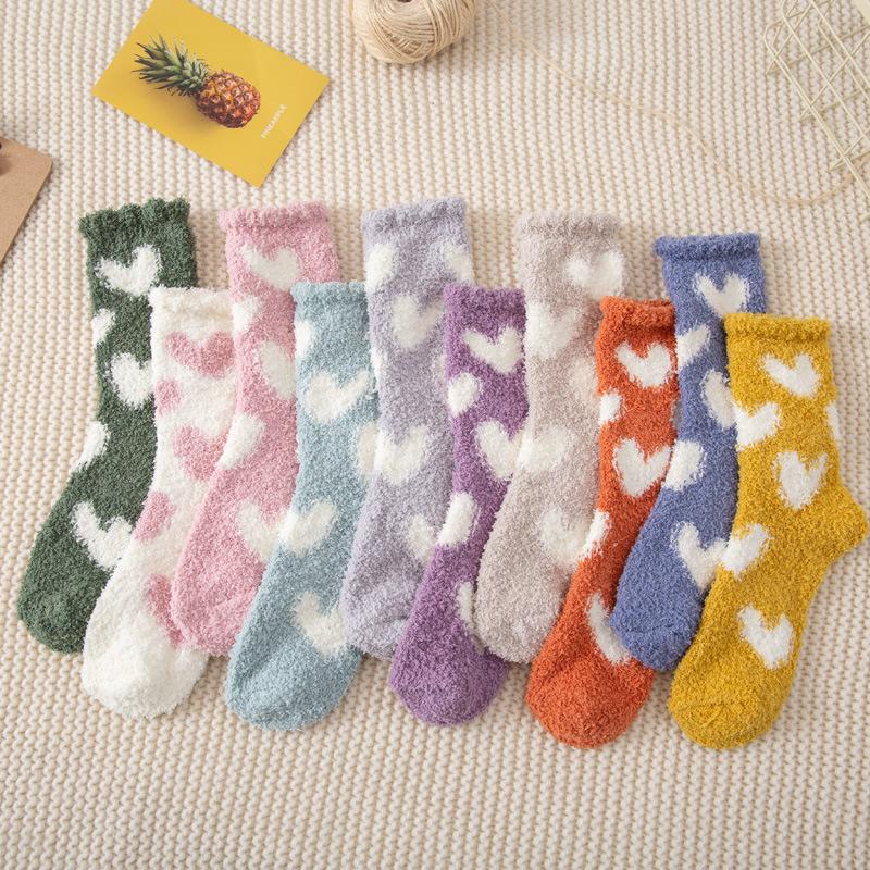 5/10 Pairs Casual Autumn Winter Thickened Socks for Women with Coral Fleece No Shedding Home Warmth Mid Calf Length Simple Heart Shaped Sleep Socks