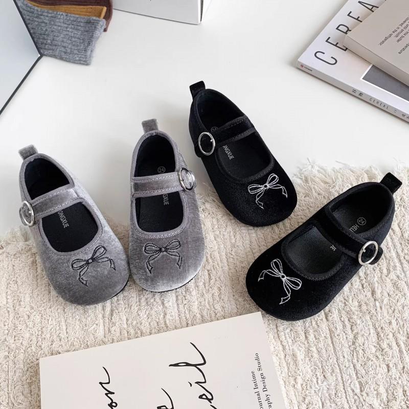 Youth style shoes Girls Velvet Bow Flat Shoes 2026 Princess Style Soft Sole Slip-On Toddler Kids