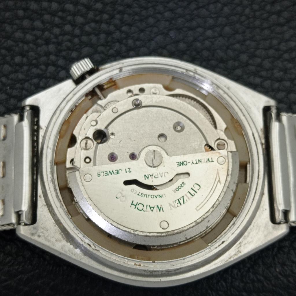 JAPAN VINTAGE CITIZEN AUTOMATIC 8200 MENS ARABIC GREEN DIAL WATCH a702763-1 R210-a702763