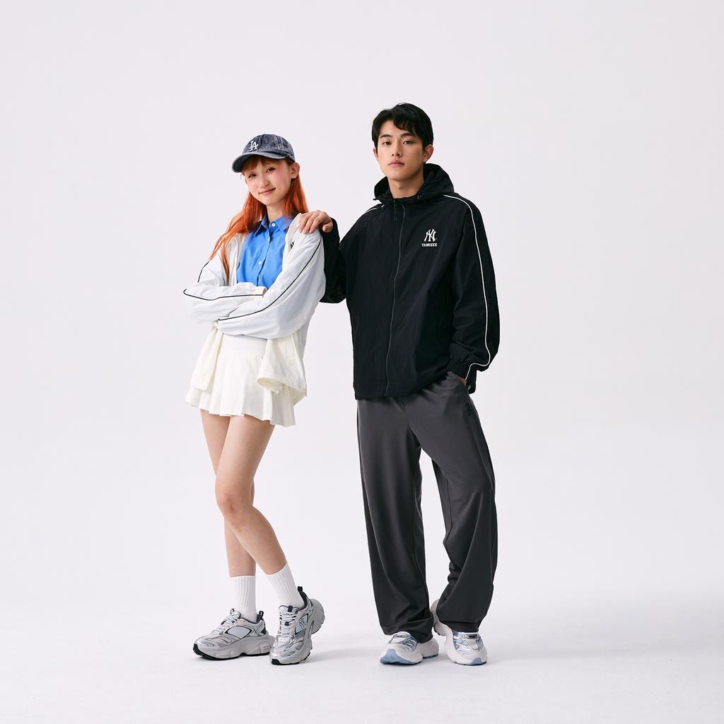 New MLB New York Yankees Anti Slip Wear Resistant Low Top Chunky Sneakers Unisex Light Gray 3ASHWD15N-50GRL